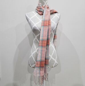 Elegant Pink Plaid Scarf